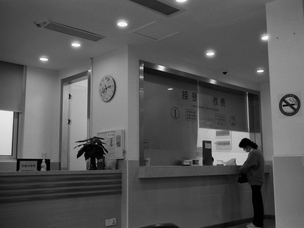 découvrez nos services de private banking personnalisés, offrant une gestion patrimoniale sur mesure pour optimiser votre patrimoine en toute confidentialité.
