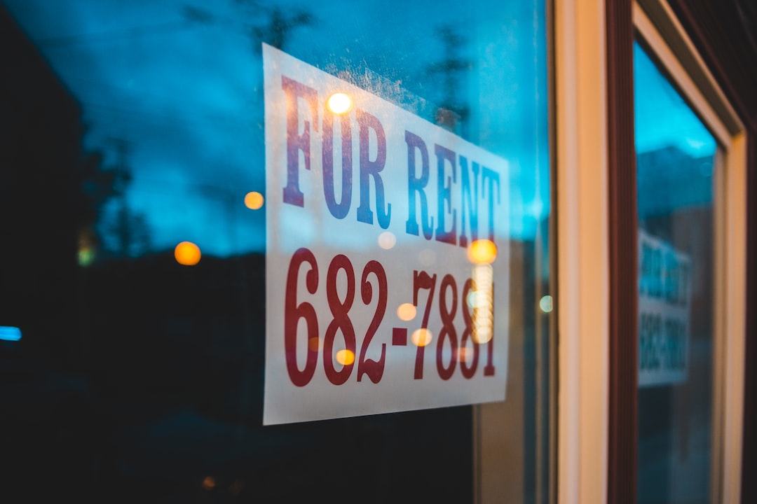 découvrez tout ce qu'il faut savoir sur l'augmentation de loyer : règles, limites et conseils pour bien gérer votre location.