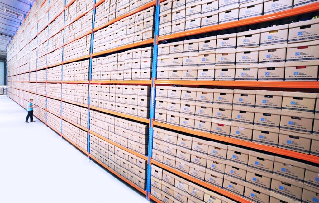découvrez nos solutions de gestion documentaire efficaces pour organiser, stocker et accéder facilement à tous vos documents professionnels.