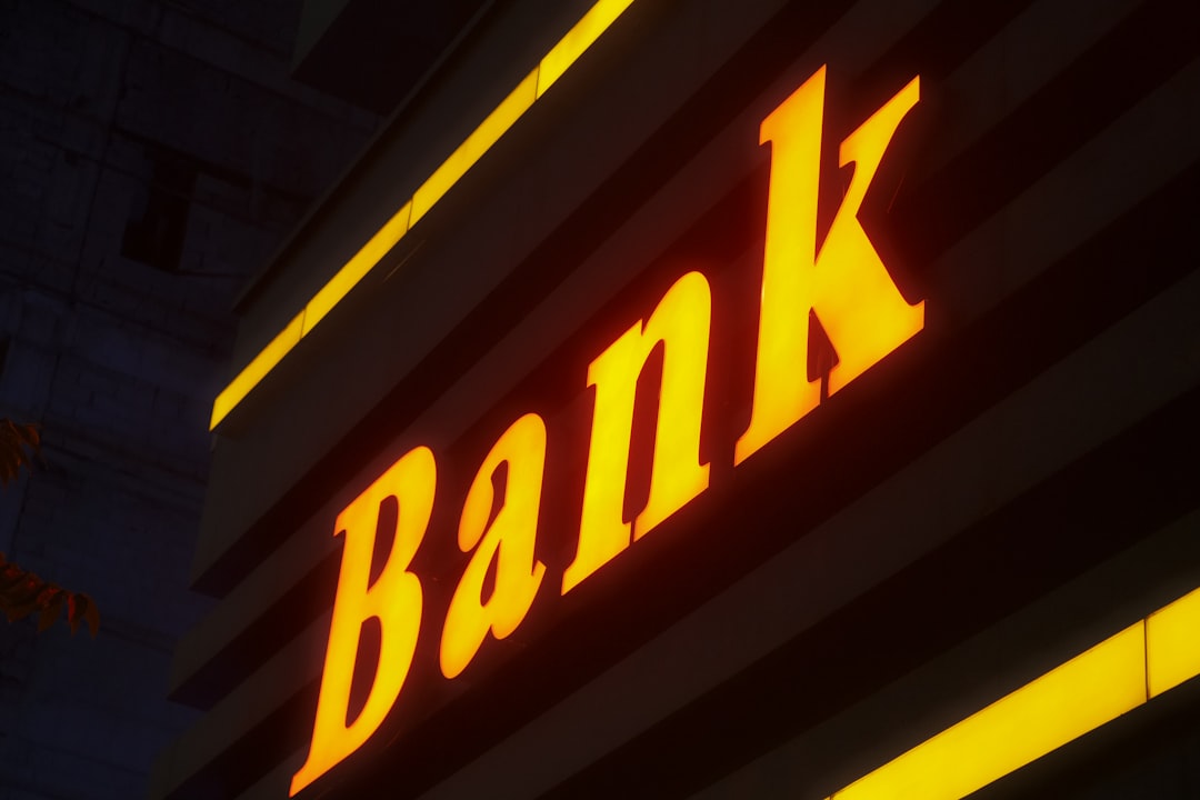 découvrez comment choisir la meilleure banque mutualiste adaptée à vos besoins financiers grâce à nos conseils et critères de sélection.