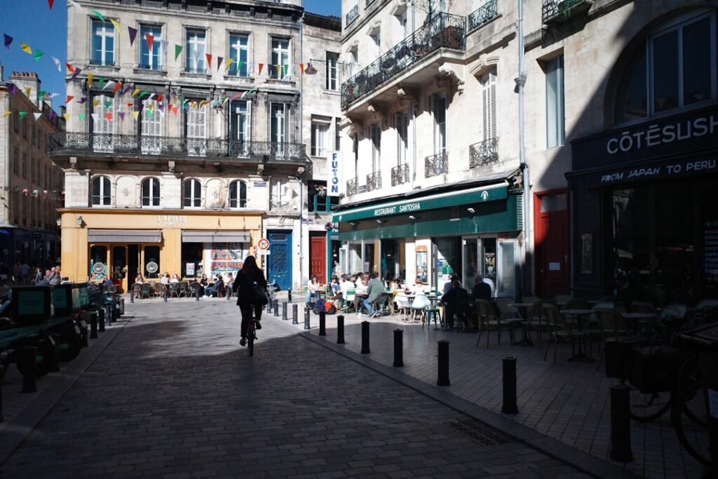 découvrez les quartiers à éviter à bordeaux pour planifier votre visite en toute sécurité et profiter pleinement de votre séjour dans cette ville dynamique.