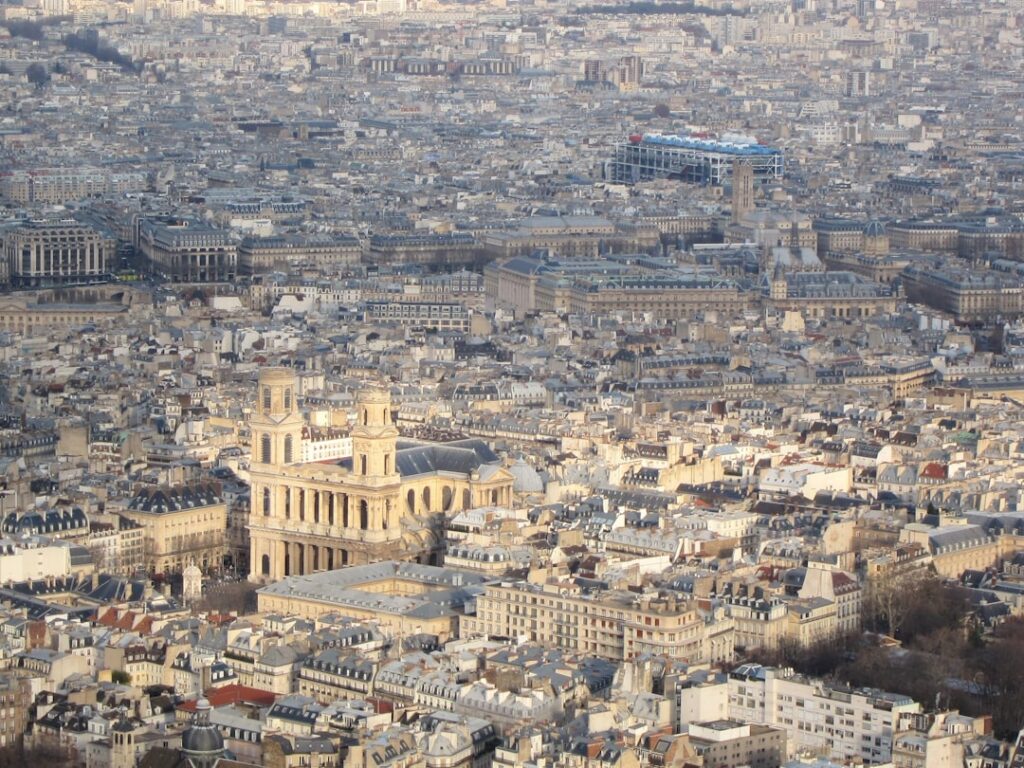 découvrez les quartiers de paris à éviter pour un séjour sécurisé et agréable. conseils pratiques et informations essentielles pour bien préparer votre visite.