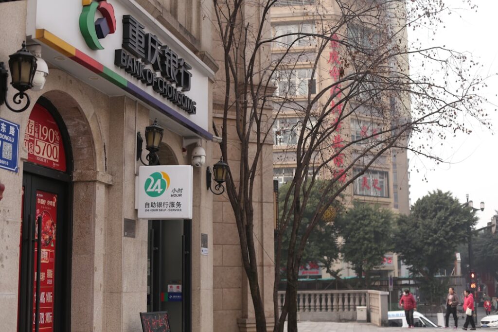 découvrez nos services bancaires complets adaptés à vos besoins financiers : compte courant, épargne, prêts et conseils personnalisés pour une gestion optimale.