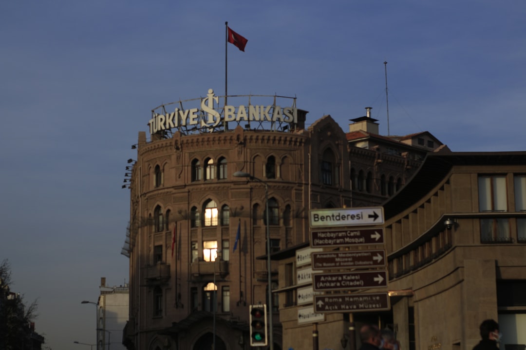 découvrez les services personnalisés de la banque privée, offrant gestion de patrimoine, conseils financiers sur mesure et solutions d'investissement exclusives.