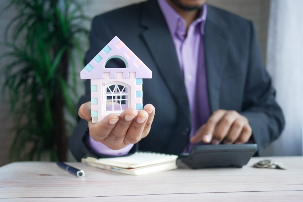 découvrez les meilleures stratégies et conseils pour réussir votre investissement immobilier, maximiser vos rendements et sécuriser votre patrimoine.