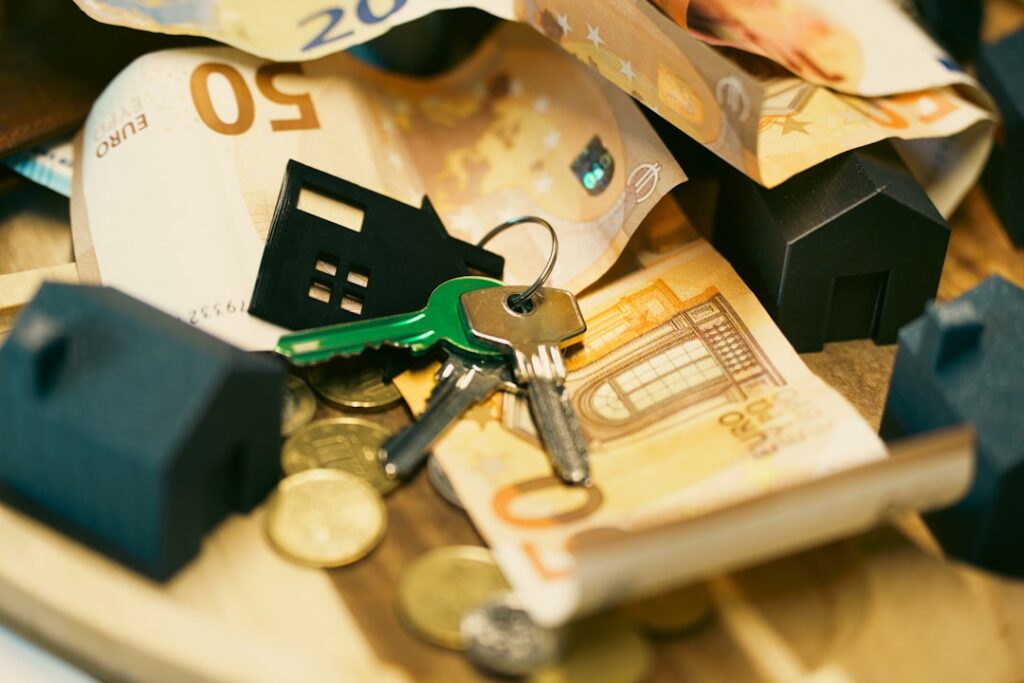 découvrez les solutions efficaces face au non-paiement des loyers par les locataires et protégez vos droits de propriétaire.